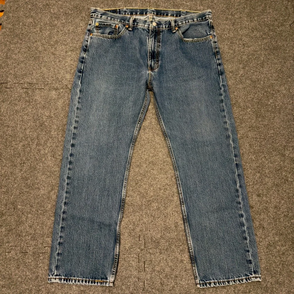 Levis 505 Regular Fit Straight Leg Mens Blue Denim Jeans 38x30‎ Medium Wash